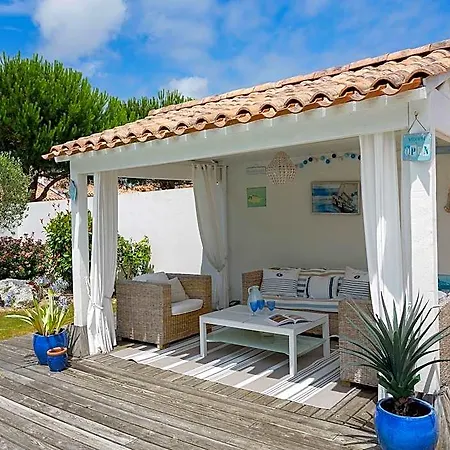 Spacious By The Sea 3*